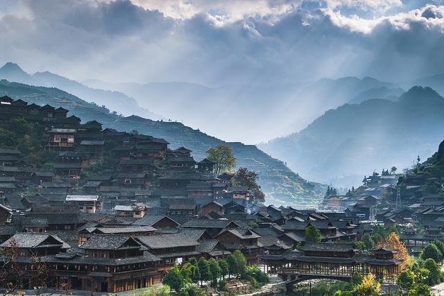 黔地鋅品篩分優(yōu)選：銀星圓形搖擺篩，助力貴州氧化鋅穩(wěn)定分級(jí)