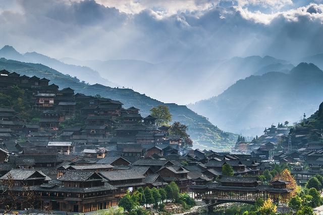 黔地鋅品篩分優(yōu)選：銀星圓形搖擺篩，助力貴州氧化鋅穩(wěn)定分級